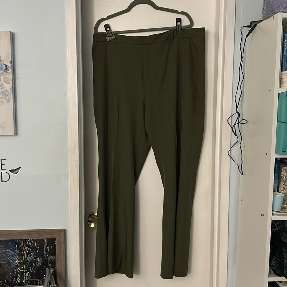 Women’s Banana Republic Factory Sculpted Stretch Olive Pants 18P NWT